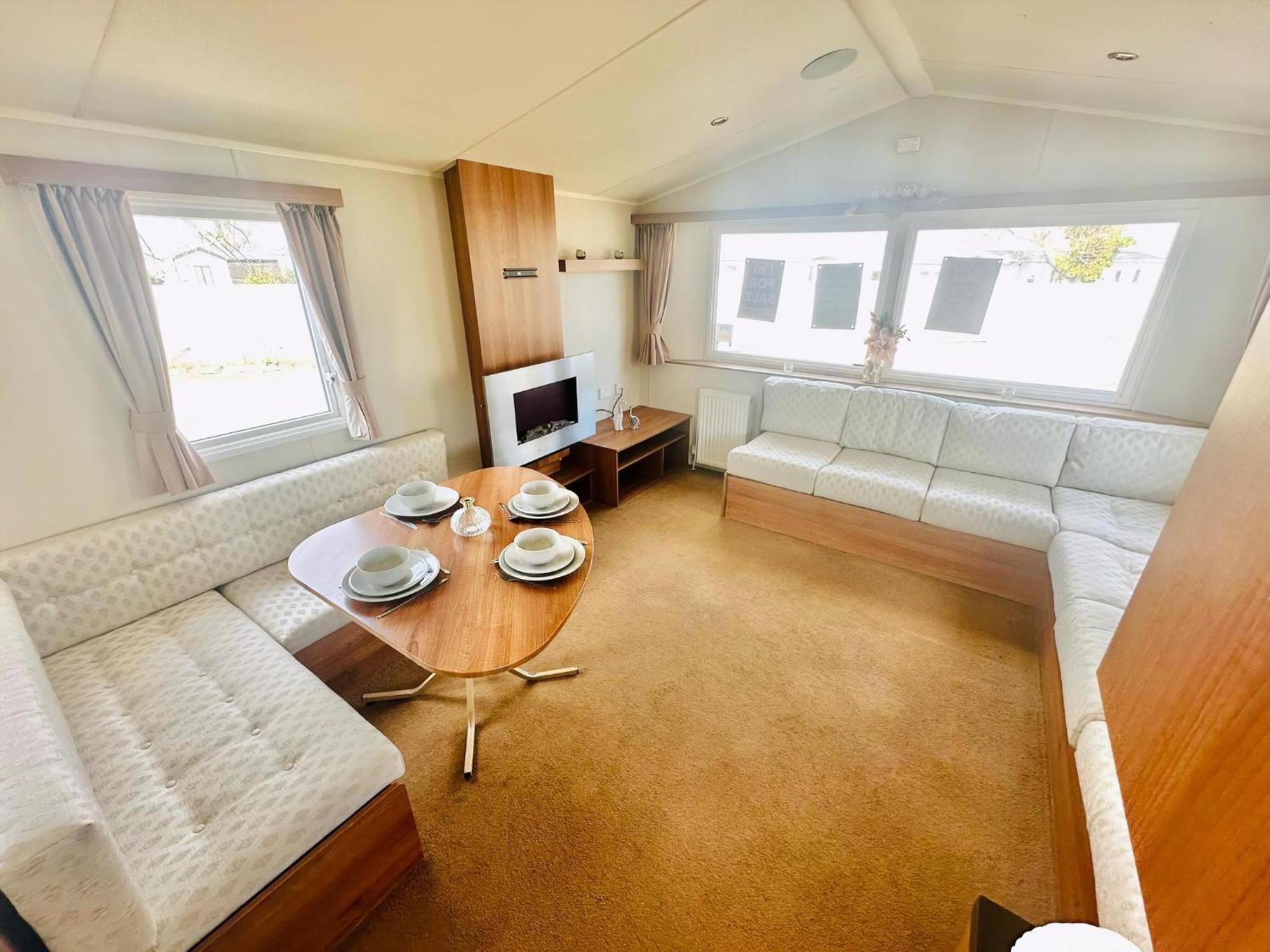 קלקטון און סי Great 8 Berth Caravan For Hire At Seawick Holiday Park In Essex Ref 27227Sw מראה חיצוני תמונה